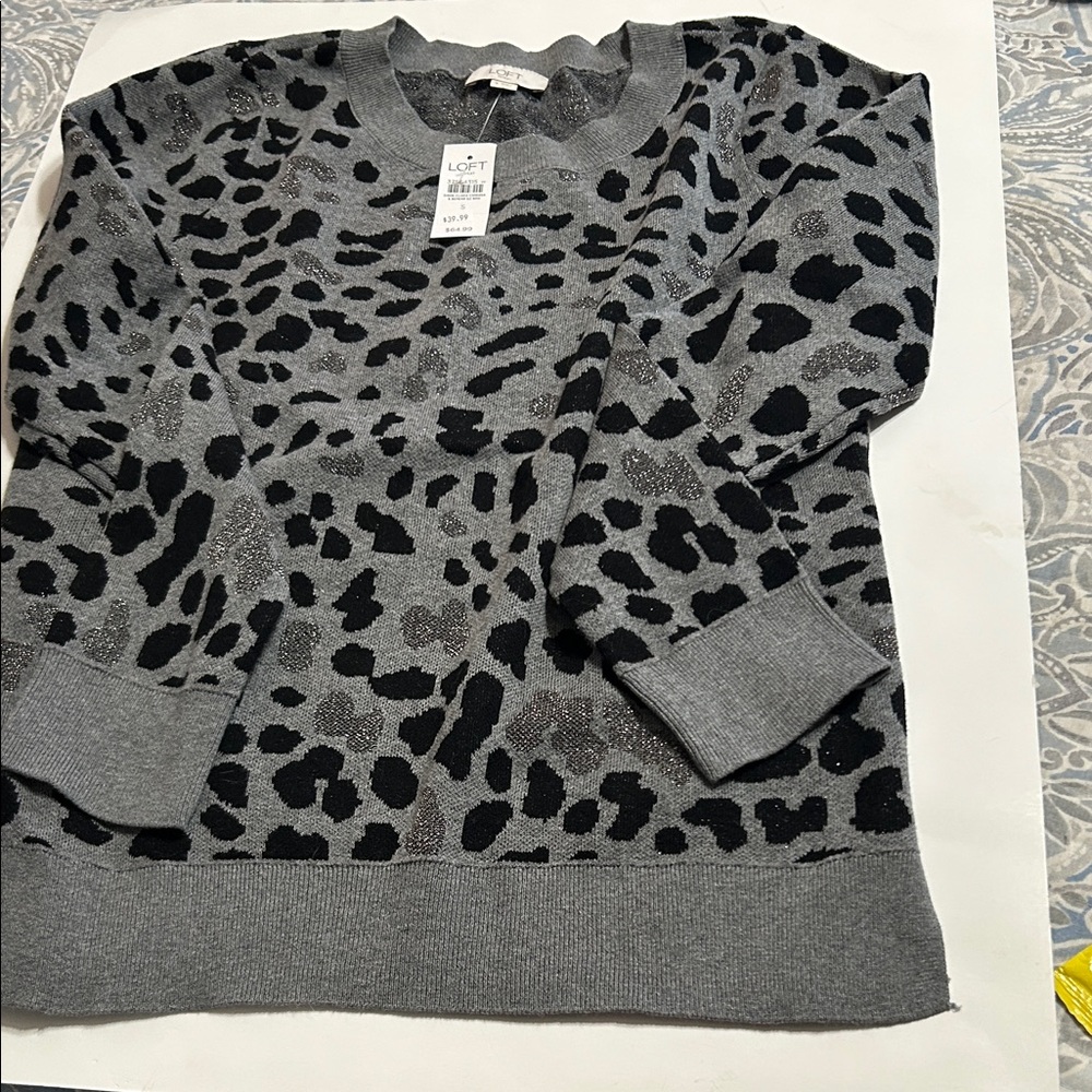 Leopard Print Gray Sweater